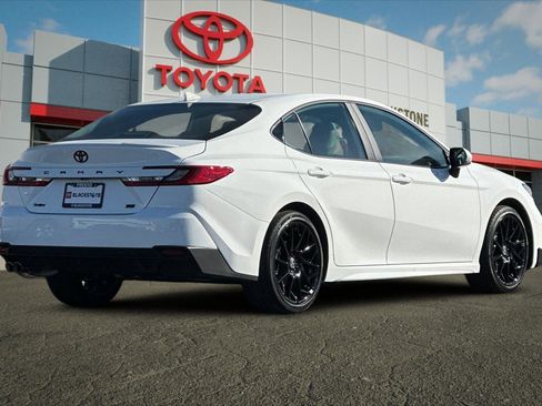 Certified 2026 Toyota Camry SE image 3