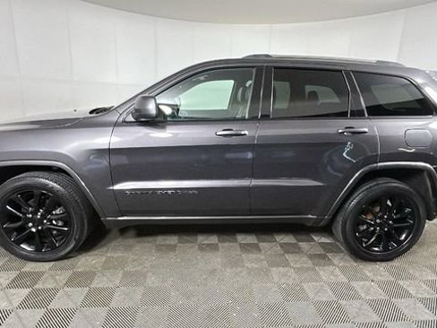 Used 2020 Jeep Grand Cherokee Altitude AWD/4WD image 6