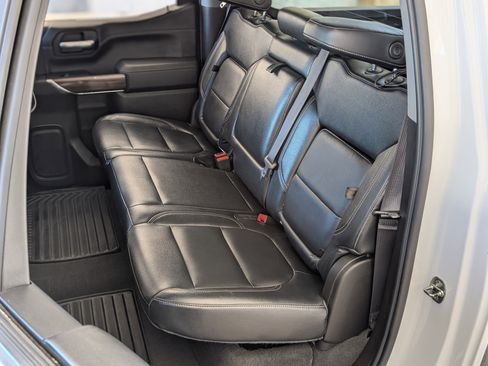 Used 2021 Chevrolet Silverado 1500 RST image 17