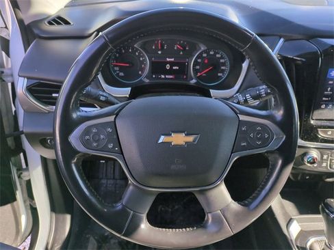 Used 2020 Chevrolet Traverse LT w/ Driver Confidence II Package image 13