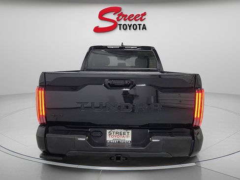 Used 2024 Toyota Tundra Limited AWD/4WD image 3