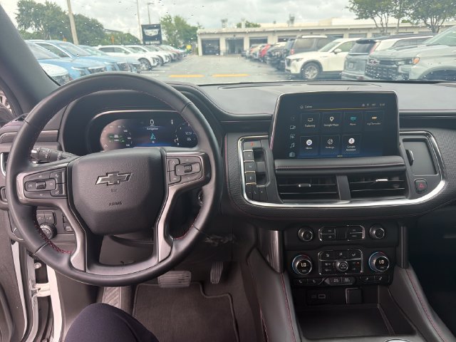 Used 2023 Chevrolet Suburban RST w/ Luxury Package AWD/4WD image 12
