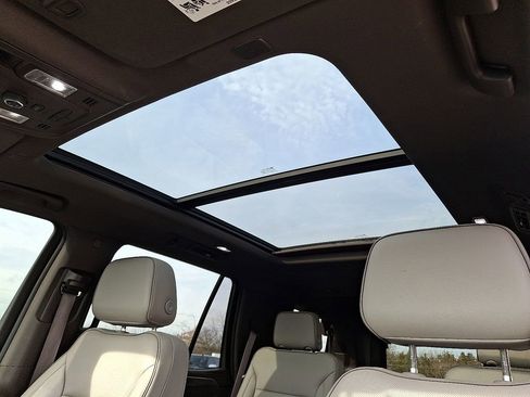 Used 2021 GMC Yukon SLT image 18