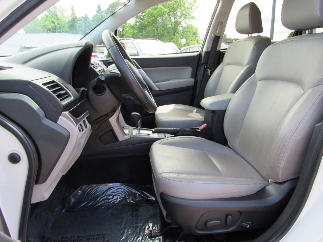Used 2017 Subaru Forester 2.5i Limited AWD/4WD image 5