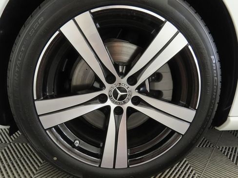 Certified 2025 Mercedes-Benz C 300 Sedan image 30