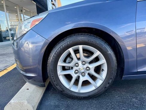 Used 2015 Chevrolet Malibu LT w/ Power Convenience Package image 22