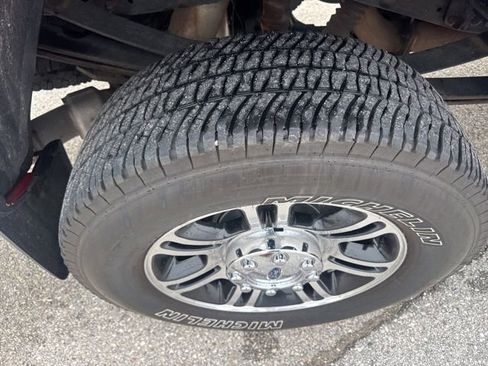 Used 2014 Ford F350 Platinum w/ FX4 Off-Road Package image 21