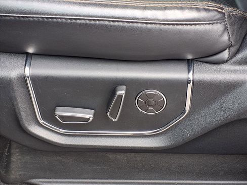 Used 2020 Ford Expedition Platinum image 4