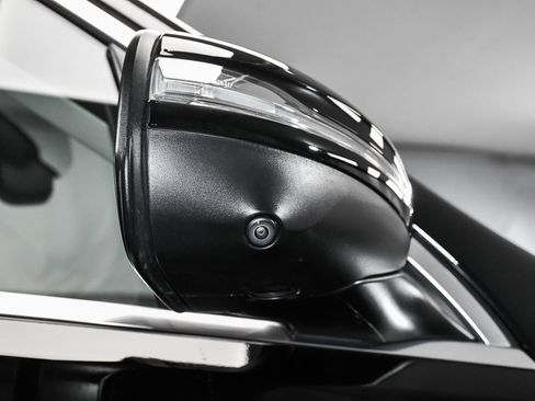 Used 2024 Mercedes-Benz GLE 350 4MATIC image 74