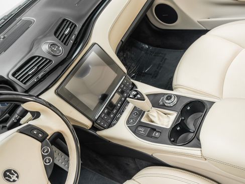 Used 2019 Maserati GranTurismo Sport RWD image 28