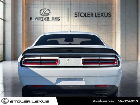 Used 2016 Dodge Challenger R/T Scat Pack w/ Leather Interior Group RWD image 6