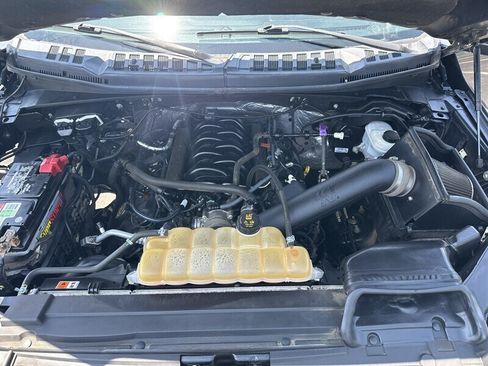 Used 2016 Ford F150 XLT w/ Equipment Group 302A Luxury AWD/4WD image 38