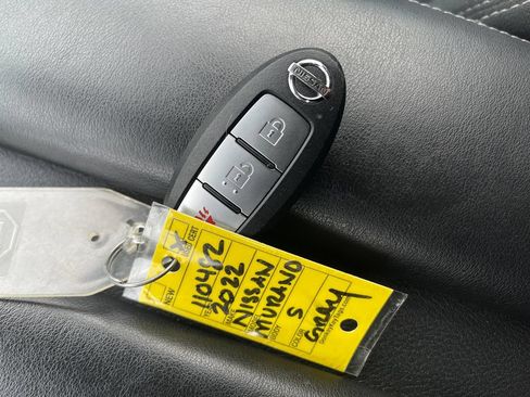 Used 2022 Nissan Murano S AWD/4WD image 25
