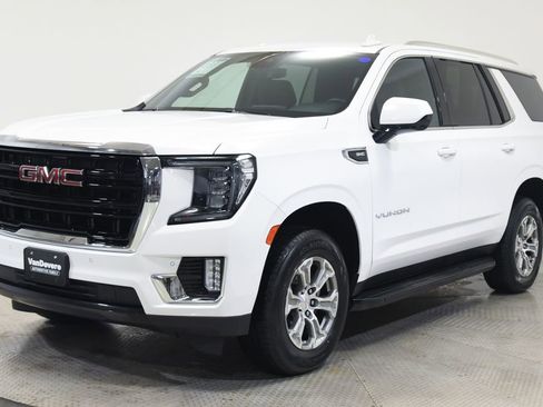 Used 2024 GMC Yukon SLE AWD/4WD image 9