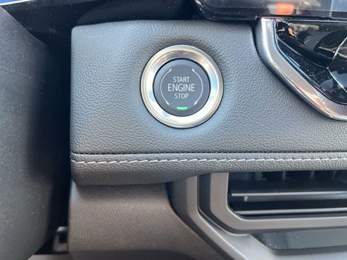 New 2026 Chevrolet Colorado LT w/ LT Convenience Package image 17