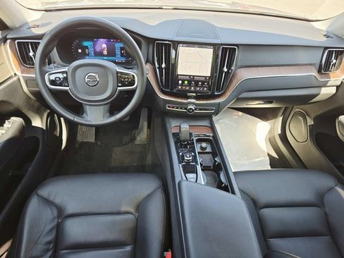 Used 2023 Volvo XC60 B5 Plus w/ Climate Package AWD/4WD image 10