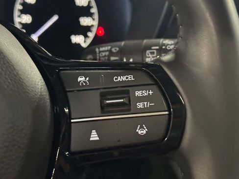 Certified 2024 Honda HR-V EX-L image 28