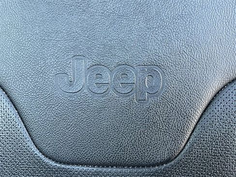 Certified 2022 Jeep Compass Limited image 14
