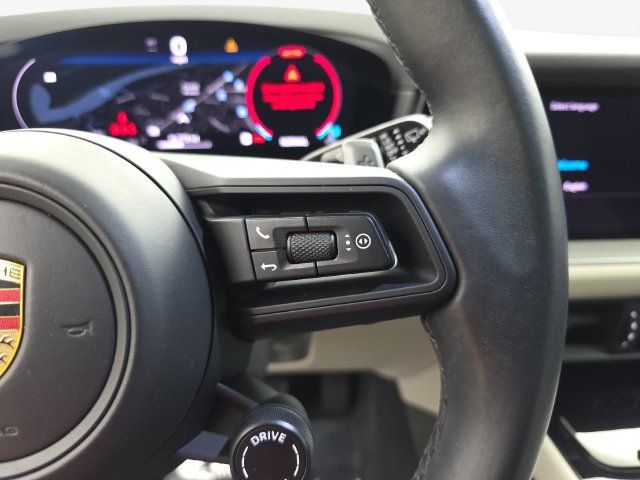 Used 2024 Porsche Cayenne AWD/4WD image 15