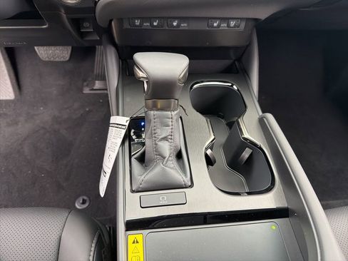 New 2025 Lexus ES 350 w/ Premium Package image 12