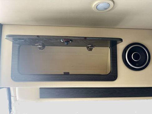 Used 2021 Mercedes-Benz Sprinter 2500 image 19