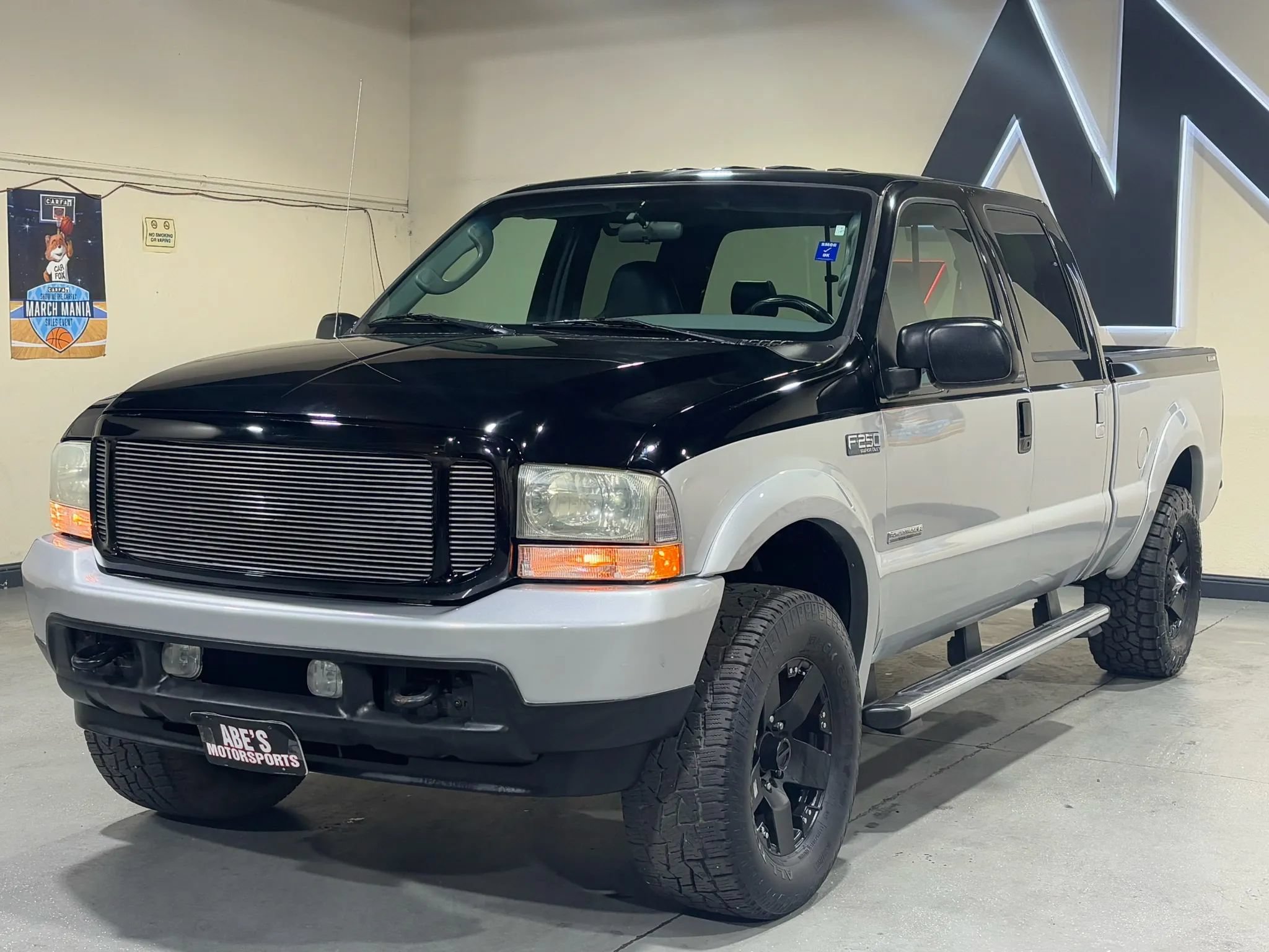 Used 2004 Ford F250 XLT AWD/4WD image 1