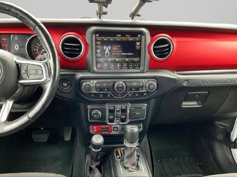 Used 2019 Jeep Wrangler Unlimited Rubicon AWD/4WD image 9