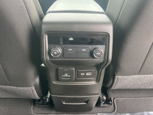 Used 2023 GMC Acadia SLE w/ Driver Convenience Package image 55