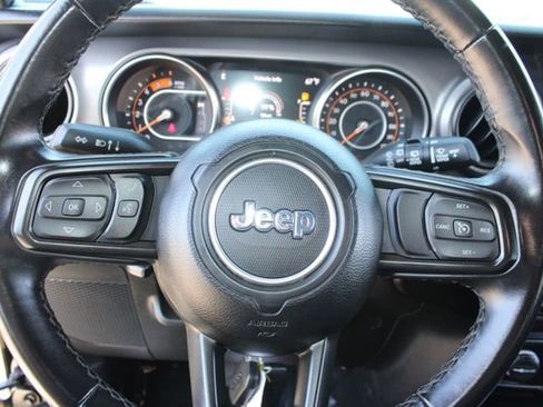 Used 2022 Jeep Wrangler Unlimited Sport w/ Sun And Sound Package AWD/4WD image 15