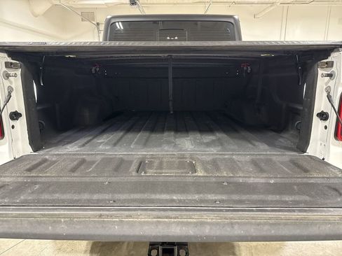 Used 2023 Jeep Gladiator Sport image 23