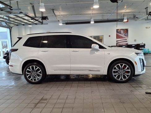 Used 2024 Cadillac XT6 Sport AWD/4WD image 37