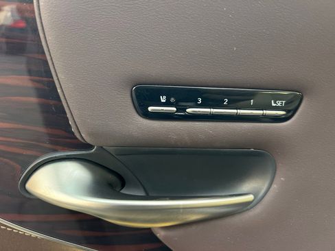 Used 2020 Lexus LS 500 AWD image 28