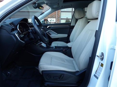 Used 2021 Audi Q3 2.0T Premium Plus w/ Premium Plus Package image 11