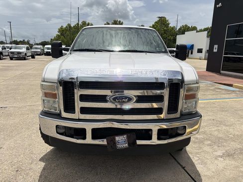 Used 2010 Ford F250 Lariat AWD/4WD image 3