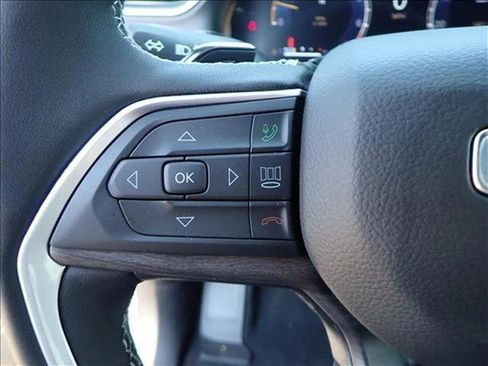 New 2025 Jeep Grand Cherokee L Limited image 16