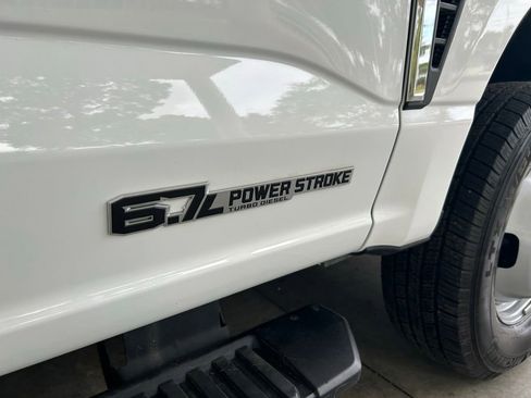 Used 2025 Ford F350 XLT AWD/4WD image 17