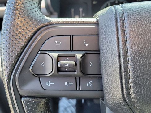 Used 2024 Toyota Tacoma SR5 image 5