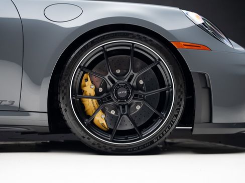 Used 2026 Porsche 911 GT3 RWD image 43