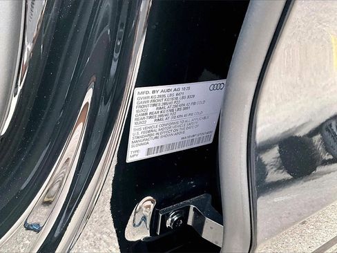 New 2026 Audi Q8 Premium Plus image 30