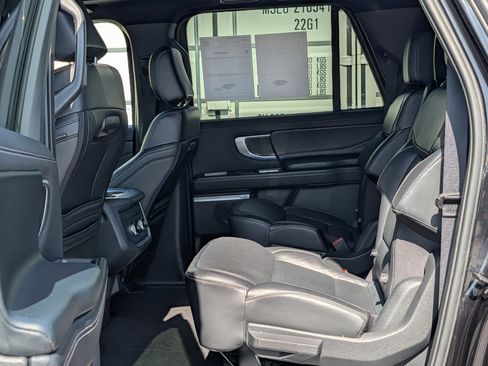 Certified 2025 Ford Expedition Max Platinum w/ Stealth Appearance Package AWD/4WD image 18