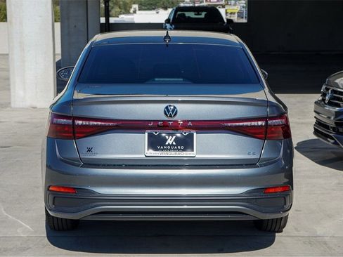 New 2026 Volkswagen Jetta SE image 7