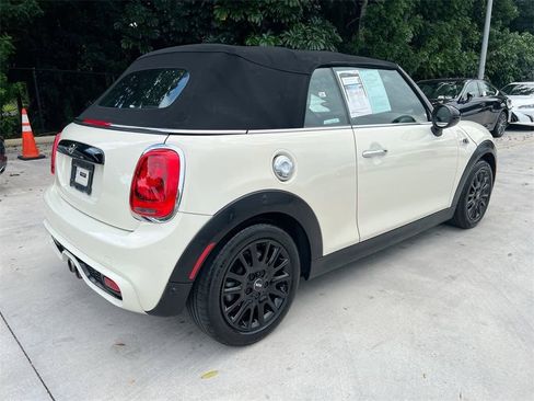 Used 2019 MINI Cooper S w/ Signature Upholstery Package image 7