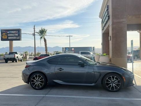 Used 2023 Toyota GR86 RWD image 2