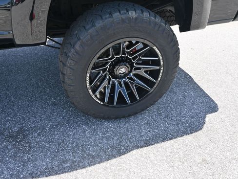 Used 2018 Ford F250 Lariat w/ Lariat Ultimate Package AWD/4WD image 29