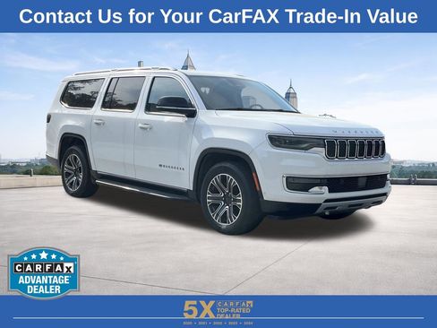 Used 2024 Jeep Wagoneer L Series II RWD image 31