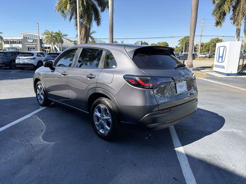 Certified 2025 Honda HR-V LX image 9