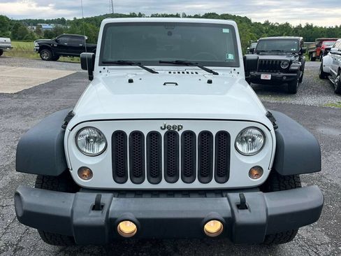 Used 2015 Jeep Wrangler Sport AWD/4WD image 4