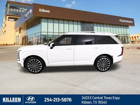 Used 2026 Hyundai Palisade Calligraphy FWD image 5