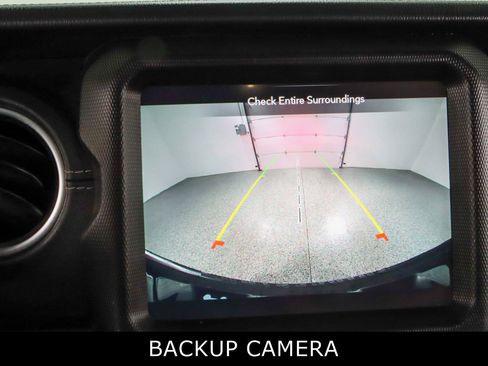 Used 2021 Jeep Wrangler Unlimited Sahara w/ Cold Weather Group image 20