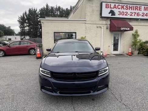 Used 2015 Dodge Charger SXT w/ Driver Confidence Group AWD/4WD image 2